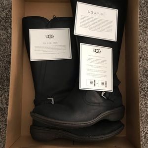 Women’s UGG Rosen boots.